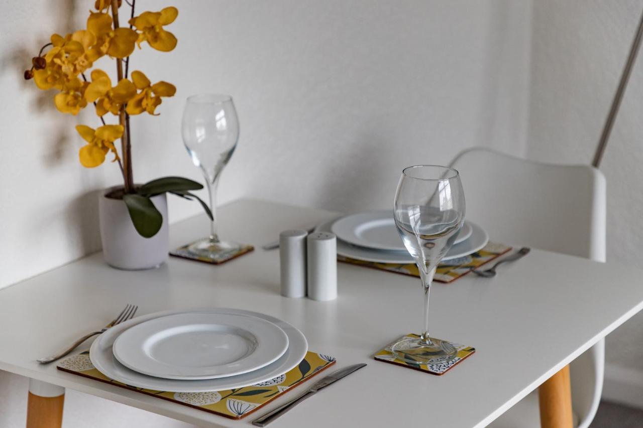 1 Chatsworth Riverscape Apartments - Riverview Apartment In Great Location With Free Parking Overlooking The Gannel Just A Short Walk From Newquays Incredible Beaches And Local Amenities Newquay  Luaran gambar
